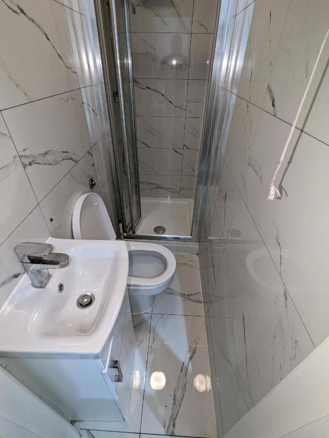 Mile End- Prime Location Hotel London Luaran gambar